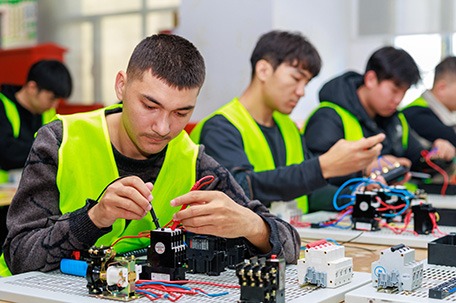 岗前培训强技能