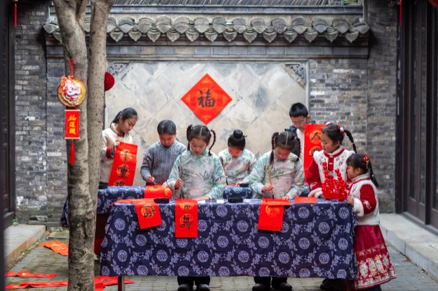 江苏兴化：春节近 年味浓