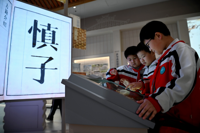 河北邯郸：博物馆里度寒假