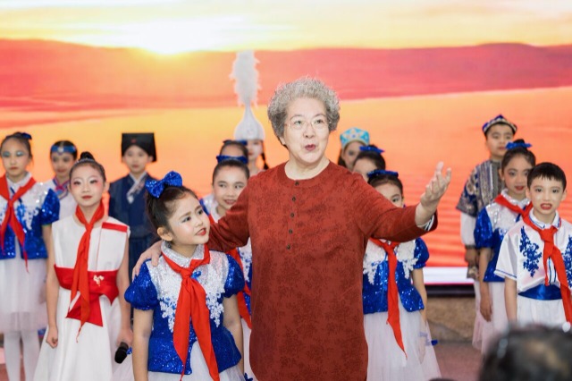 新疆乌鲁木齐：红色文化润心田